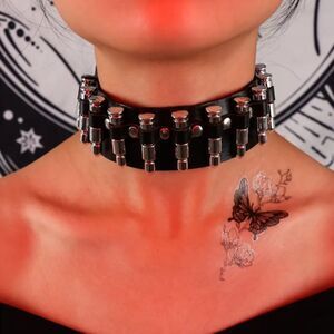 Gothic Emo Punk Silver Bullet Choker – Adjustable Black Leather Collar